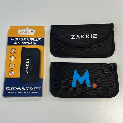 ’t Zakkie met een blauwe logo-opdruk